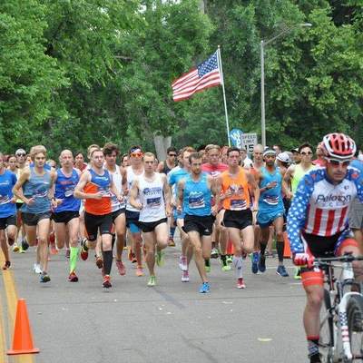 The beginning of the 2014 FireKracker 5k elite race.